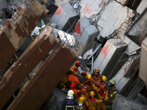 60 Jam Terjebak Puing Gempa Taiwan, Bocah 8 Tahun dan Wanita Vietnam Selamat