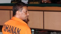 Helmi Muhammad Alamudi mengikuti sidang vonis di Pengadilan Negeri Jakarta Barat, Selasa (9/2/2016).