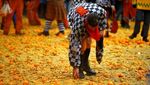 Festival Unik Saling Timpuk Jeruk di Italia