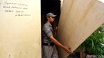 Ratusan Bangunan Liar di Pinangsia Dibongkar