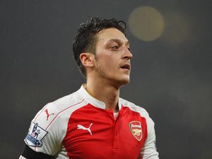Kontrak Baru untuk Oezil dan Sanchez Belum Mendesak untuk Arsenal
