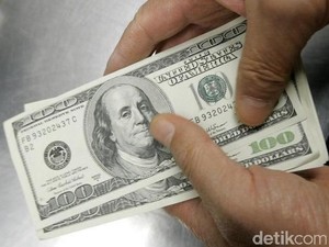 Investor Masih Pegang Dolar AS