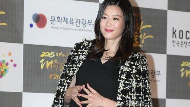 Selain Amal Clooney, Berikut Deretan Artis yang Ambil Cuti Melahirkan