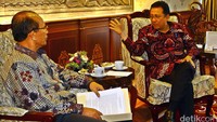 Maradaman Harahap menemui Irman Gusman di Komplek Parlemen, Senayan, Jakarta Pusat, Rabu (10/2/2016).
