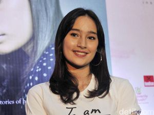 Si Cantik Tatjana Saphira di Pemutaran Perdana Film I Am Hope