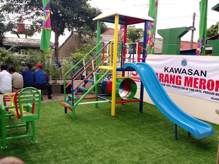 Ahok Resmikan Ruang Ramah Anak di Pesanggrahan, Tempatnya Keren Ada Rumput Sintetis