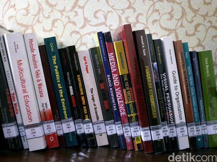 Deretan buku di rak buku.dikhy sasra/ilustrasi/detikfoto