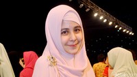 Meski kini tengah menjalani proses perceraian dengan Stuart Collin, ia tetap terlihat tenang. Pool/Ismail/detikFoto.