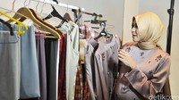 Zaskia saat ditemui di tengah-tengah pemotretan untuk busana muslim Meccanism di Fatmawati, Jakarta Selatan, Kamis (11/2/2016). Pool/Noel/detikFoto.