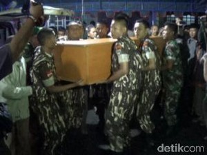 Jenazah Nurcholis, Korban Sipil Jatuhnya Pesawat Super Tucano Tiba di Blitar
