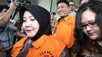 Dalam kasus tersebut, Pahri dan istrinya merupakan tersangka utama dan disebut sebagai pihak penyuap. Duit suap itu diberikan agar pembahasan RAPBD Kabupaten Musi Banyuasin lancar. Namun duit suap yang dibagikan ke anggota DPRD ternyata berasal dari urunan para kepala dinas.