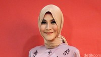 Perut hamil delapan bulan Zaskia Mecca. Pool/Noel/detikFoto.