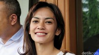 Masayu terlihat tenang menjalani sidang cerainya.