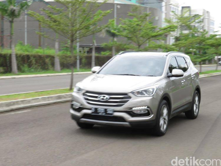 Pertama Kali Mencoba Hyundai Santa Fe Terbaru