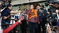 Penyidik KPK melengkapi berkas pemeriksaan terhadap 6 tersangka kasus dugaan suap pembahasan APBD Kabupaten Musi Banyuasin.