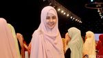 Manis Berhijab Syari ala Risty Tagor