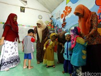 Kado HUT RI: Guru PAUD Non-Formal Dapat BSU Rp600 Ribu, Cek Cara Cairkan!