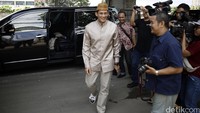 Sandiaga Uno saat tiba di lokasi.