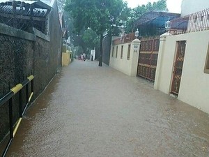 Ada Tanggul Jebol, Sebagian Wilayah Ciganjur Banjir