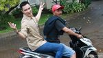 Dibonceng, Baim Wong Kok Nggak Pakai Helm?