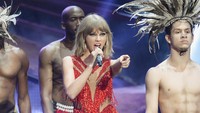 Bad Blood - Taylor Swift Featuring Kendrick Lamar. Kevork Djansezian/Getty Images/detikFoto.