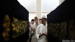 Sandiaga Uno Ziarah ke Makam Habib Asyatiri