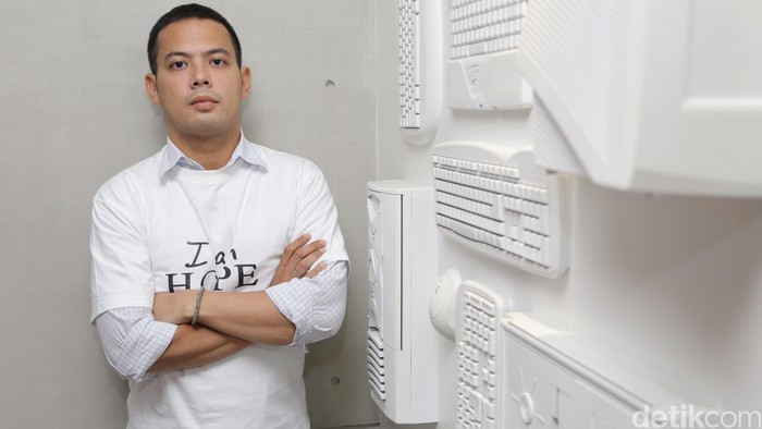 Adilla Dimitri saat berkunjung ke kantor detikcom