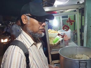 Bambang Widjojanto, Deponeering, Tukang Siomay, dan Ojek Stasiun Depok