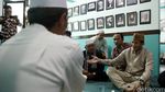 Sandiaga Uno Ziarah ke Makam Habib Asyatiri