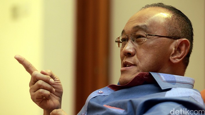 Ical: Idealnya Ketum Golkar Tak Rangkap Jabatan