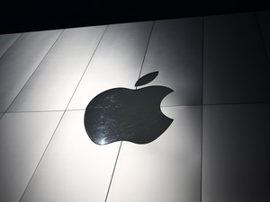 Video Kabar dari Trump: Apple-Intel Kolab Bikin Chip di AS
