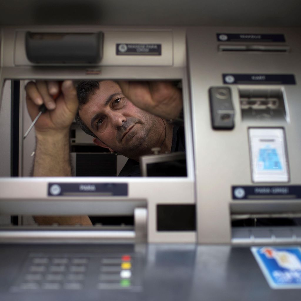 Pelaku Congkel Mesin ATM Pakai Pinset di Serang Ditangkap