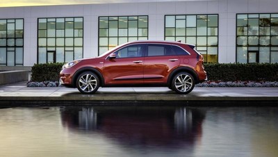 Crossover KIA Ini Berbekal Hybrid