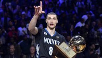 Guard Minnesota Timberwolves, Zach LaVine, menjadi Raja Dunk setelat terlibat dalam duel epik di final Slam Dunk Contest. Bob Donnan/Reuters/detikFoto.