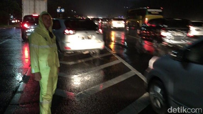 Banjir di Delta Mas Mulai Surut, Arus Kendaraan Kembali Normal