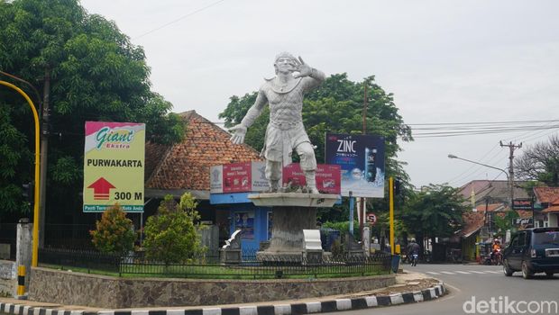 Mengenal Patung Patung Wayang Di Purwakarta