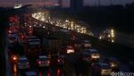 Gerbang Tol Cikunir 2 Roboh, Lalin Macet