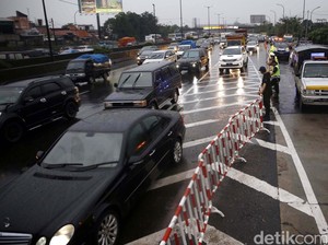 Enam Loket Gerbang Tol Cikunir 2 Sudah Dibuka Kembali