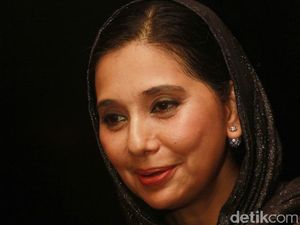 Ayu Azhari Siap Jadi Duta Budaya dan Ingin Promosikan Tenun NTT