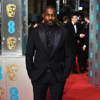 Satu lagi aktor kulit hitam yang dinilai tampan. Idris Elba, bintang Star Trek Beyond itu mempu mengalahkan ketampanan Ryan Gosling.  Foto: Ian Gavan/Getty Images