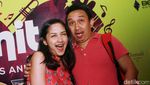 Augie Fantinus dan Adriana Bustami Kencan di Konser Kahitna