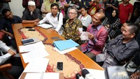 Daeng Azis mengadukan rencana relokasi red light district Kalijodo oleh Ahok kepada Komisioner Komnas HAM Hafidz Abbas.