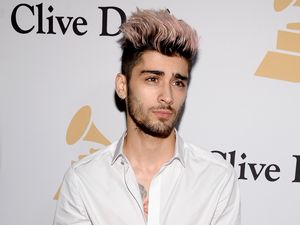 Foto-foto Syur Zayn Malik dengan Pria Heboh di Twitter