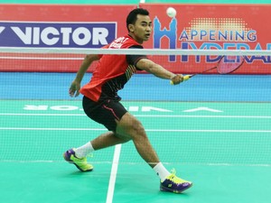 Tommy Melaju Mulus ke Babak Kedua