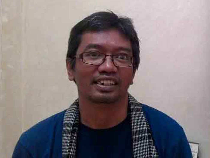 KMP Bubar atau Dibubarkan?