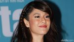 Dian Sastro Lagi Melamun Saja Tetap Cantik