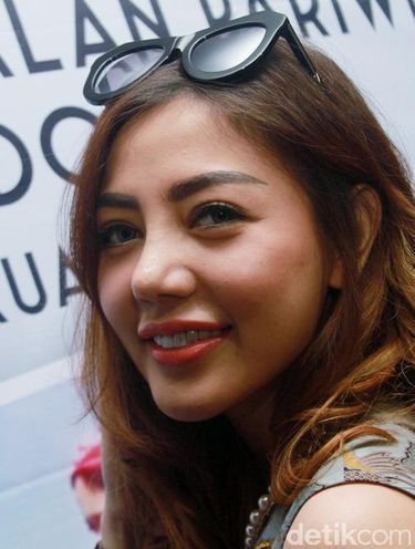 Adjie Pangestu Nikah dengan Wanita Muda, Bella Shofie: Luar Biasa Ya!
