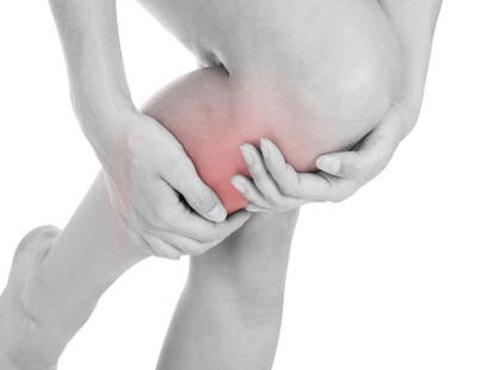 Lutut Sakit Saat Naik-Turun Tangga, Apa Sebabnya?
