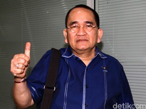 Akom Ngotot Bangun Perpustakaan, Ruhut: Kader Golkar Hobinya Bikin Proyek!