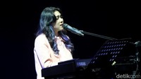 Ia juga menyanyikan lagu Kahitna berjudul Tak Akan Terganti. Pool/Gus Mun/detikFoto.